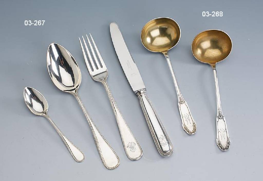 2 Kellen, deutsch, 800er Silber, um 1910, Vertreiber Clemens Dahmen, Laffen vergoldet (ber.), klassizistischer Lorbeerdekor, Bes.- Monogr., total ...