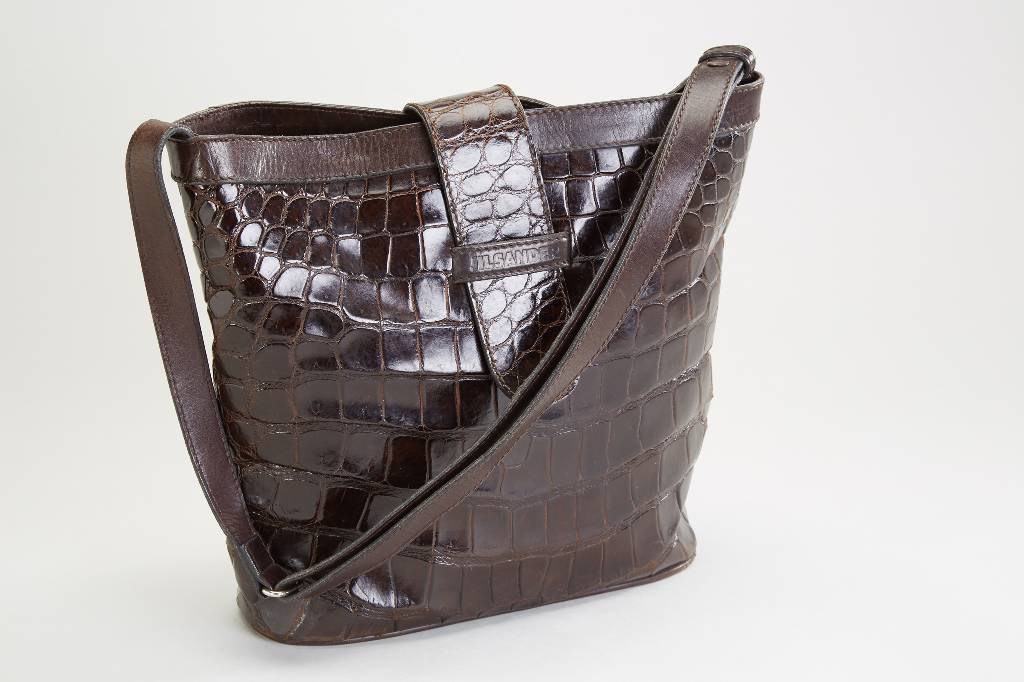 JIL SANDER Handtasche, Wildkrokoleder, Farbe Braun, Stoffinnenfutter, Trageriemen, ca. 30 x 35 cm, Tragespuren, bitte beachten Sie die jeweiligen ...