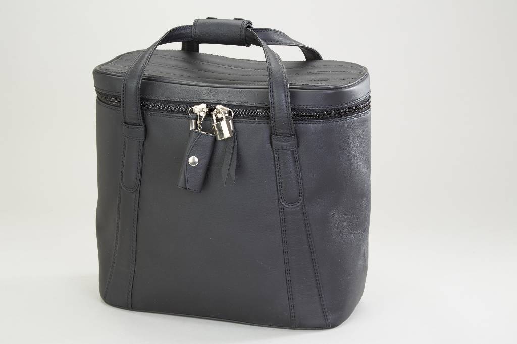 Tasche FERRARI 550 Maranello, Leder, speziell für den Innenraum des Ferrari 550 Maranello aus feinstem Leder angefertigte Tasche, Farbe Nero, ...