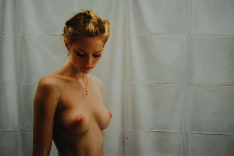 Peter Handel, geb. 1949, Karina vor weißem Tuch, Giclee auf Baumwollpapier, handsigniert und nummeriert 17/25, Blattgr. ca. 44x61 cm