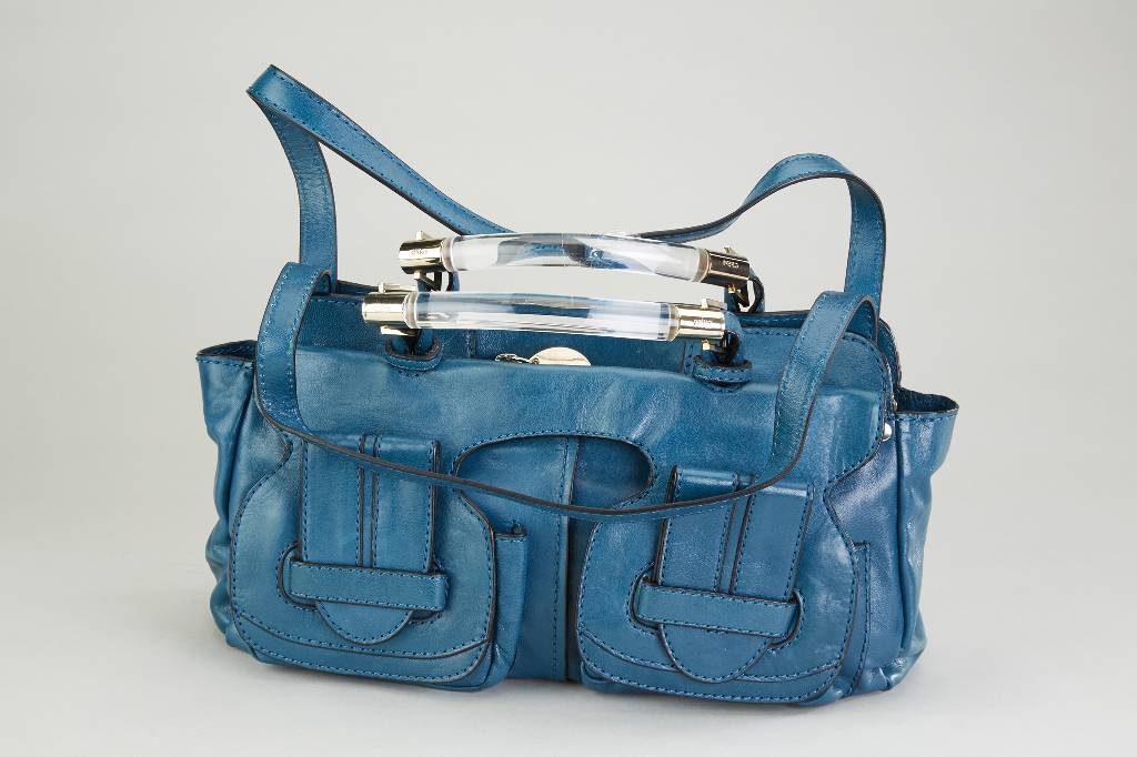 CHLOE-Handtasche Modell SASKIA, petrolfarbenes Leder, 2 Tragegriffe farbloser Kunststoff, reiche Inneneinrichtung mit RV- Fächern, 2 aufgesetzte ...