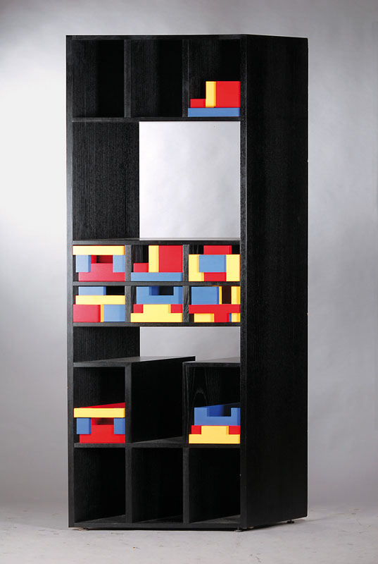Regal, Corner, Rosenthal, Entwurf Marcello Morandini, 1988, Holz schwarz lackiert, mit bunten Schubladen-Satz, Regal Typ D, an der Schublade signiert ...