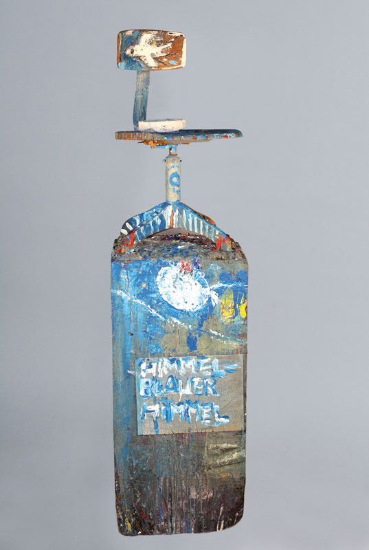 Heiko Pippig, geb. 1951, Meisterschüler von Markus Lüpertz und Bernhard Heisig, Installation, "Himmel blauer Himmel", Stuhl auf großem ...