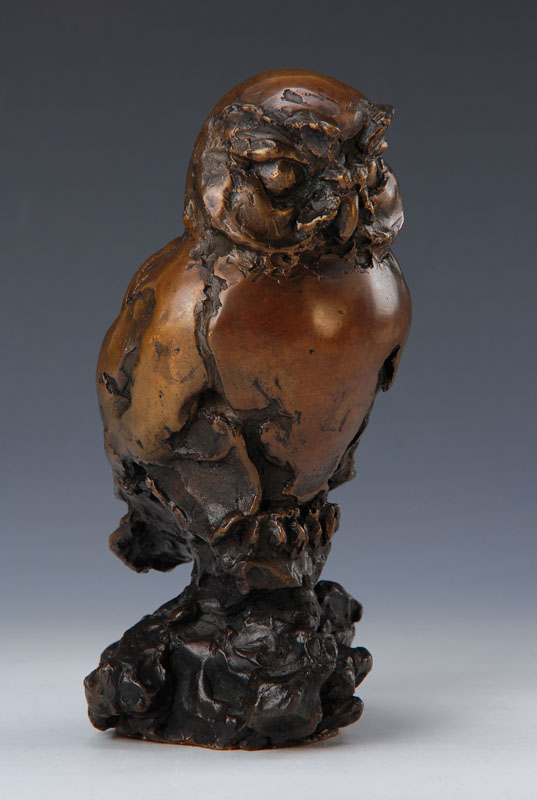 Karsten Klingbeil, geb. 1925 Stettin, Der kleine Kauz, Bronzeskulptur von 1986, signiert und num. 5/199, H. ca. 21cm, ehem. Neupreis 2850 DM