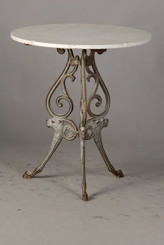 Tisch, Darmstadt, um 1900, Jugendstil, dreipassiger Fuss, grau gefasst, weisse Marmorplatte, diese bestossen, ca. 72x45cm