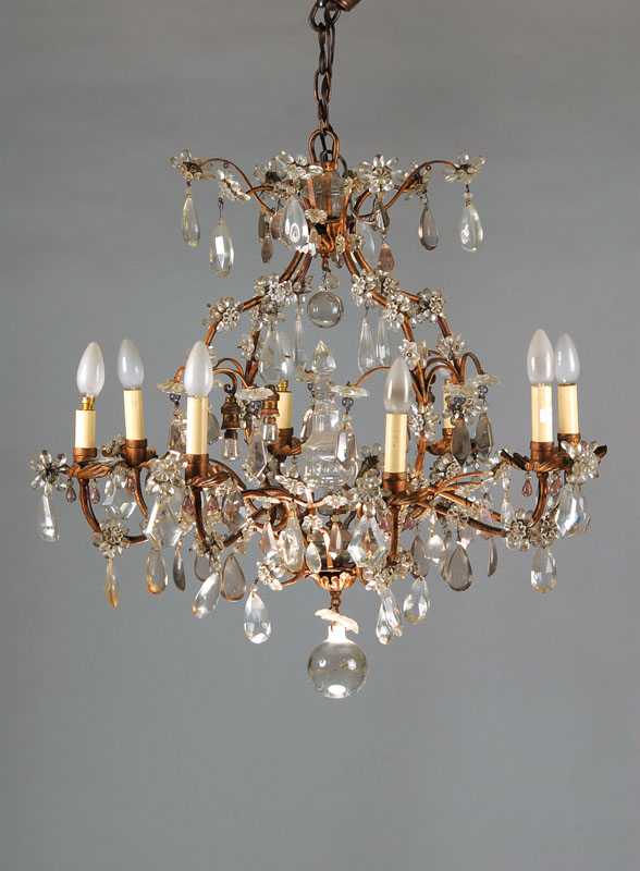 Deckenleuchter, Italien, um 1890, Metallmontur mit floralen Motiven, reicher Glasbehang, 8 Kerzenbrennstellen u. 4 weitere Brennstellen innen, ...
