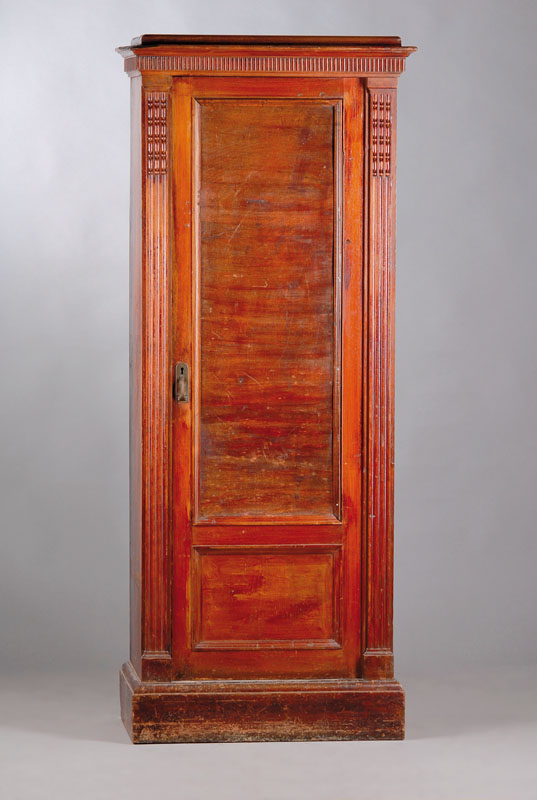 Schränkchen, Gründerzeit um 1890, Front auf Rahmen gesetzt, Korpus Weichholz, Nussholzfurnier beschädigt, vielfach verwendbar, ohne Schlüssel, ...