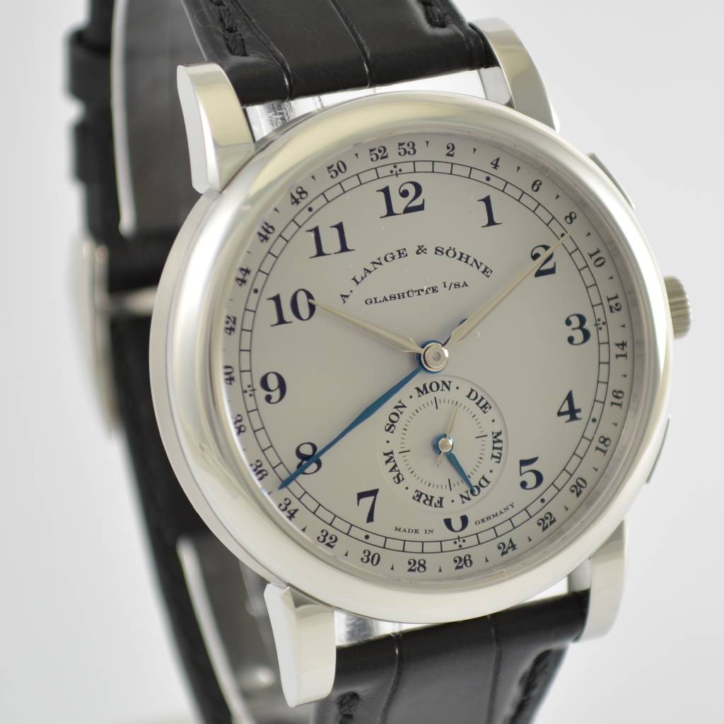 Detail e: A. LANGE & SÖHNE hochfeine & extrem seltene Herrenarmbanduhr Modell 1815 Kalenderwoche, Handaufzug, Ref. 245.025, ausverkauftes, auf weltweit 50 ...