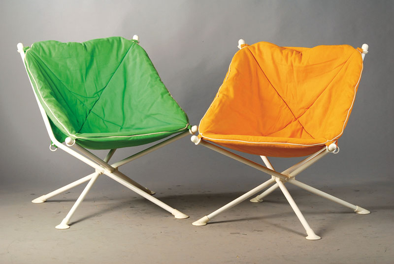 4 Falt Chairs u. Hocker, Rosenthal Einrichtungen, Entwurf Simon Desanta, 80er Jahre, Kunststoff, zusammenfaltbar, Originalrechnung von 1983, ehem. ...