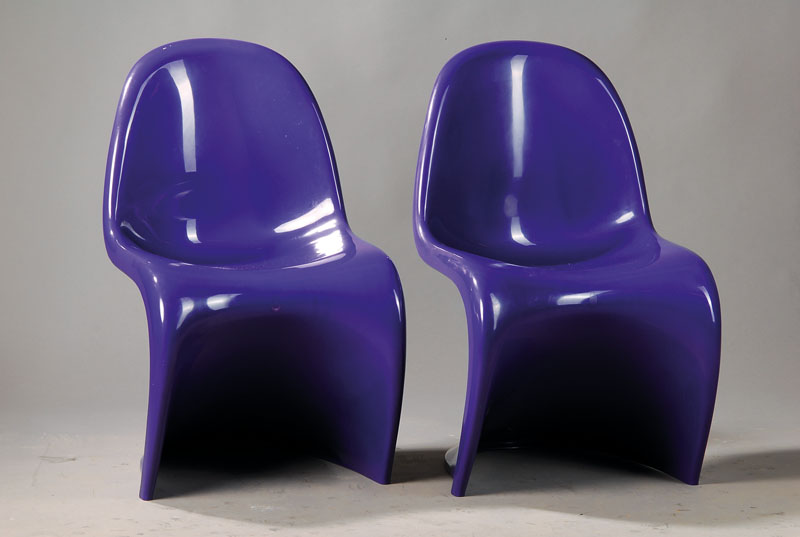 4 Stapelstühle, Entwurf Verner Panton um 1959/60, Ausführung Fehlbaum Production 1971, Herman Miller. Der Panton Chair gilt als erster ...