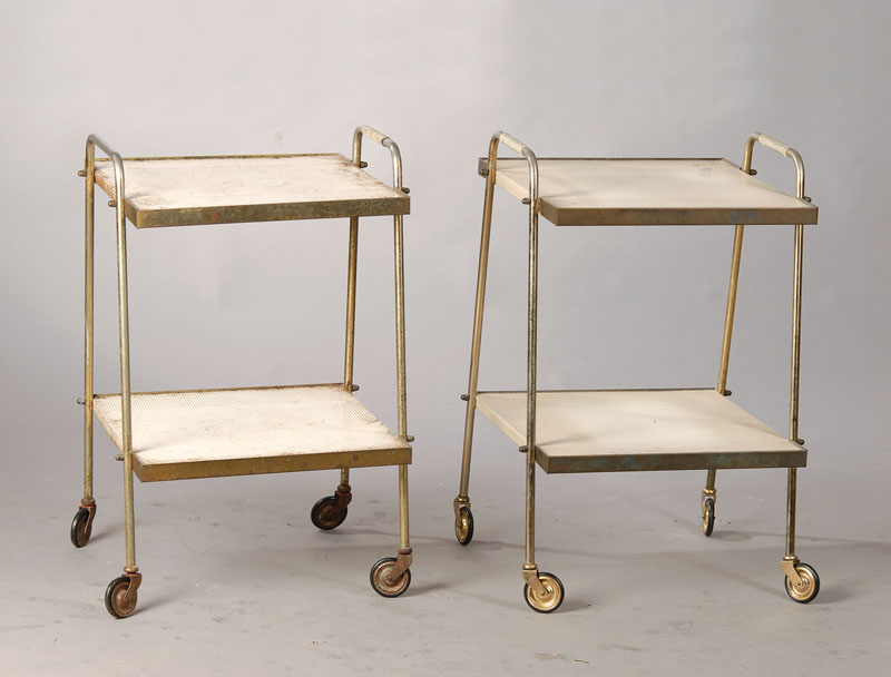 Paar Etagenwagen, Mitte 20.Jh., Lochblechetagen, zeitloses Design, unsign., Gebr.-Sch., ca. 70x48x43 cm