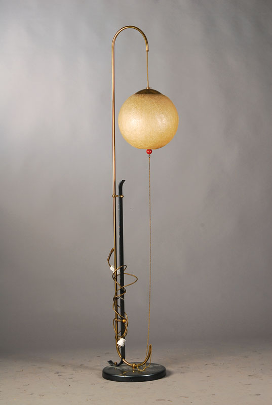 Große Stehlampe, wohl 20/30er J., Schirmhöhe verstellbar, H. ca. 179 cm, orig. Ballon-Schirm, Erneuerung der Elektr. aus den 50er Jahren -nicht ...