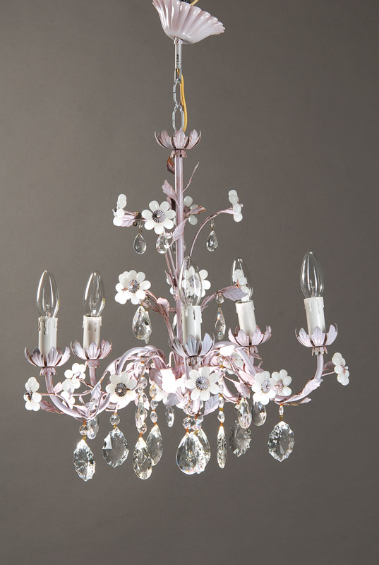 Deckenleuchter, Murano, 2. Hälfte 20. Jh., Blumendekor mit Glaseinsätzen und Gehänge, fünf Brennstellen, H. 45 cm, min. Fehlstellen Elektr. nicht ...