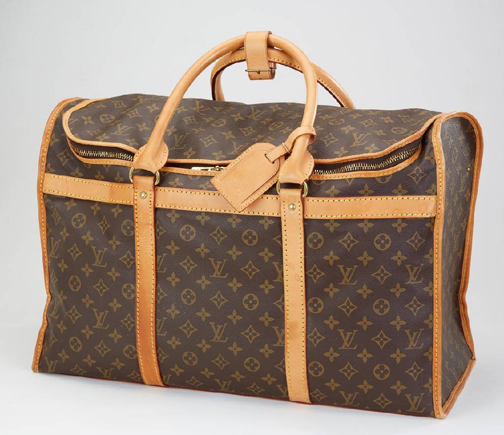 LOUIS VUITTON Schuhtasche, Monogram Canvas, 2 Lederhenkel, Reißverschluß, Innenausstattungmit 8 Seitenfächern zum sicheren Verstauen vonZubehör ...