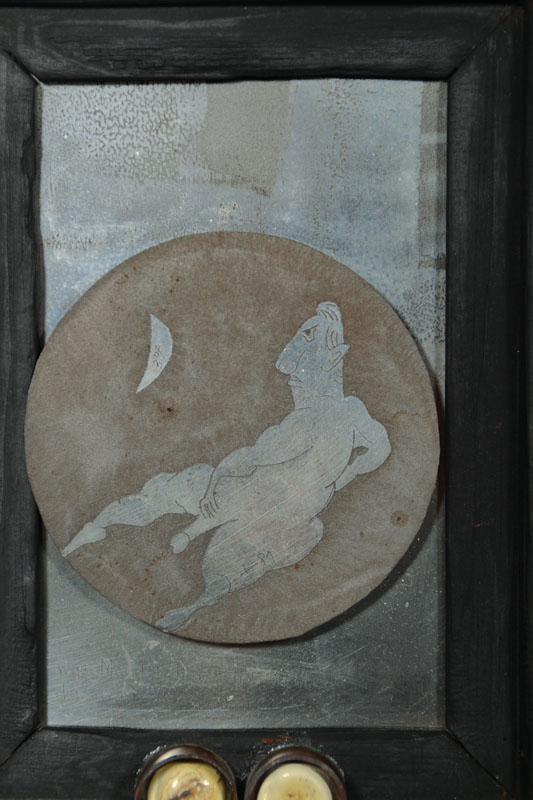 Gustav Haupt, Künstler aus Ludwigshafen, zwei Arbeiten aus Metall: 1x gravierte Kupferplatte, Affe reitet auf Schwein, bez.: Pussy Ostern 1978, ca. ...