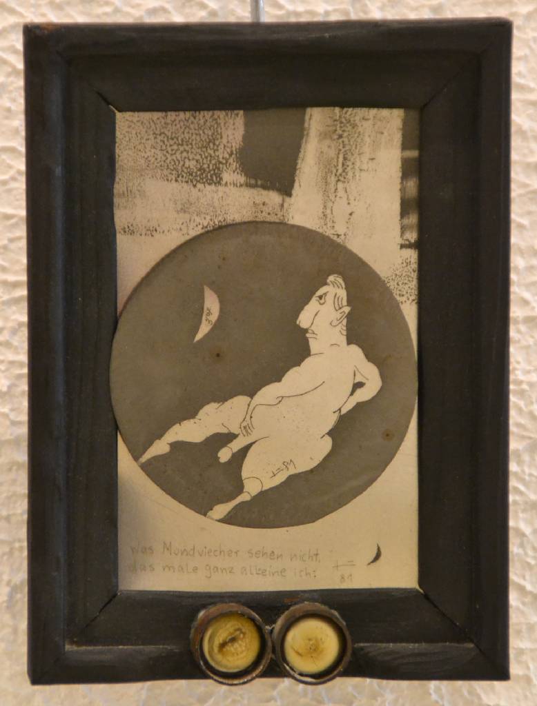 Detail a: Gustav Haupt, Künstler aus Ludwigshafen, zwei Arbeiten aus Metall: 1x gravierte Kupferplatte, Affe reitet auf Schwein, bez.: Pussy Ostern 1978, ca. ...
