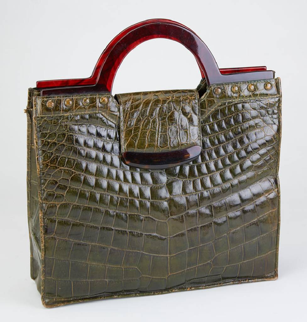 Handtasche, grünes Krokodil-Leder, Guido Borelli, Italien, Bügel Bakelit, 2 RV- Innenfächer, Gebr.-Spuren z.T. stärker, ca. 39x 37 cm, ...