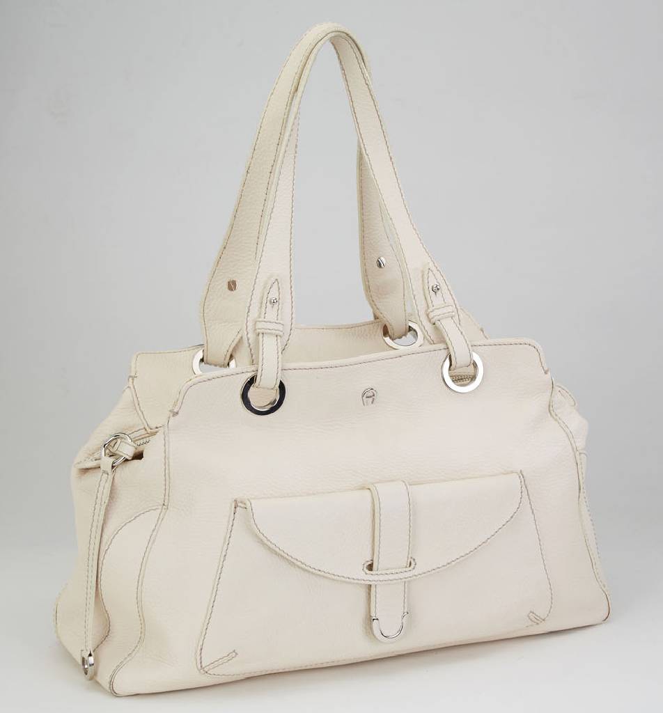 AIGNER Tasche, elfenbeinfarb. Rindsleder, 2Tragehenkel, aufgel. Außentasche, großes Innenfach mit zusätzl. Seitenfach mit Reißverschluß, ...