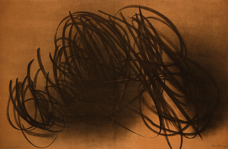 Hans Hartung, 1904-1989, "Farandole", Farblithographie auf dickem Velinkarton, handsigniert, nummeriert XXXIX/LXXV, aus 1970, Mittelfalz, ...