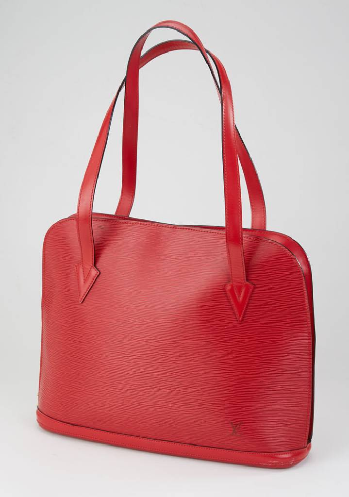 LOUIS VUITTON Tasche, Saint Jacques, Epileder in Rot, 2 Tragehenkel, innen roter Veloursstoff, ca. 39 x 28 x 11 cm, leichte Gebrauchsspuren, Boden ...
