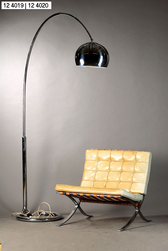 Sessel, nach Entwurf Mies van der Roh e's Barcelona Chair um 1929, Ausführung unbekannt da keine Herstellergravur oder Signatur, (wohl Knoll ...