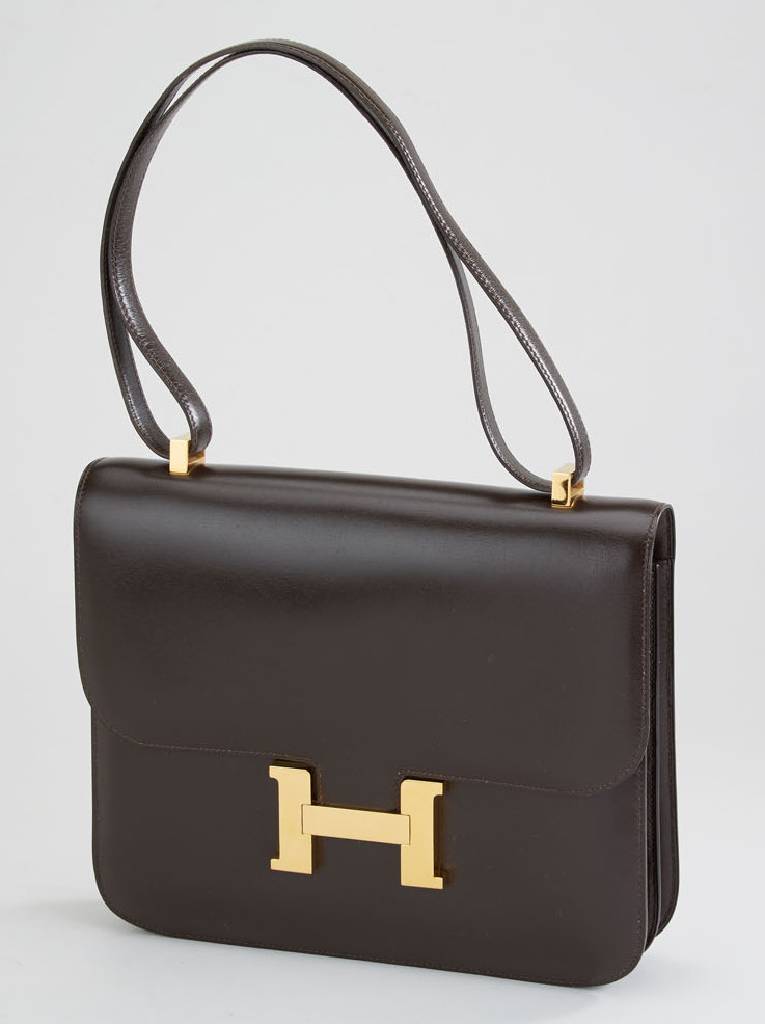Braune HERMES CONSTANCE Bag, 1980er Jahre, ca. 23 x 26 cm, Montur vergoldet, Umhängeriemen, neuwertiger Zustand kaum Gebr.-Sp. mit orig. Dustbag ...