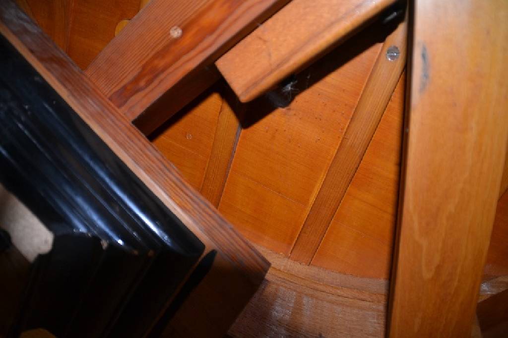 Detail g: Flügel, C.Bechstein, um 1900-1920, Holz schwarz gelackt, konische Beine auf Rollen, Nr. 234850, wenige Tasten defekt, partielle Überholung empf., ...