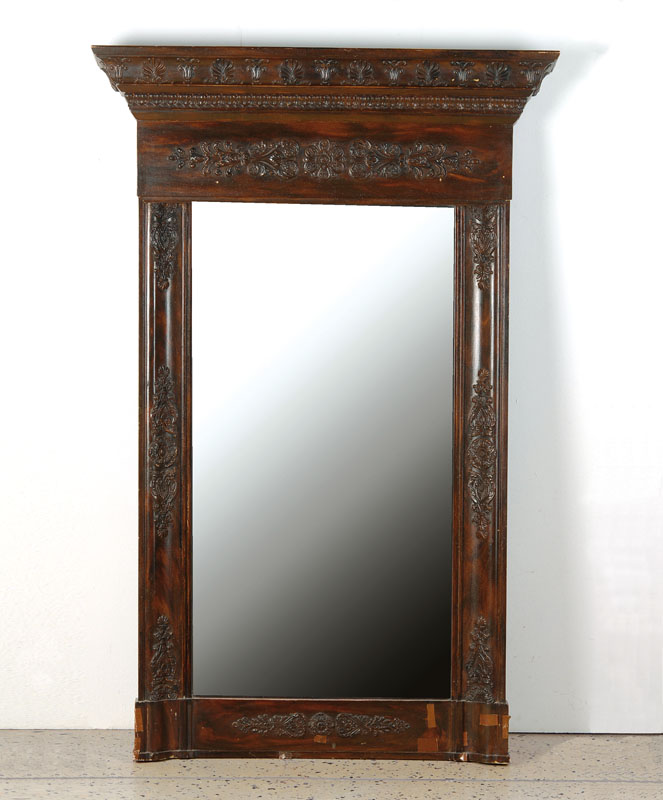 Wandspiegel, deutsch, um 1810, Holz geschnitzt und mit aufgelegten Ornamenten, ehemals vergoldet, darüber braun gefaßt, 135x87 cm, leichte ...