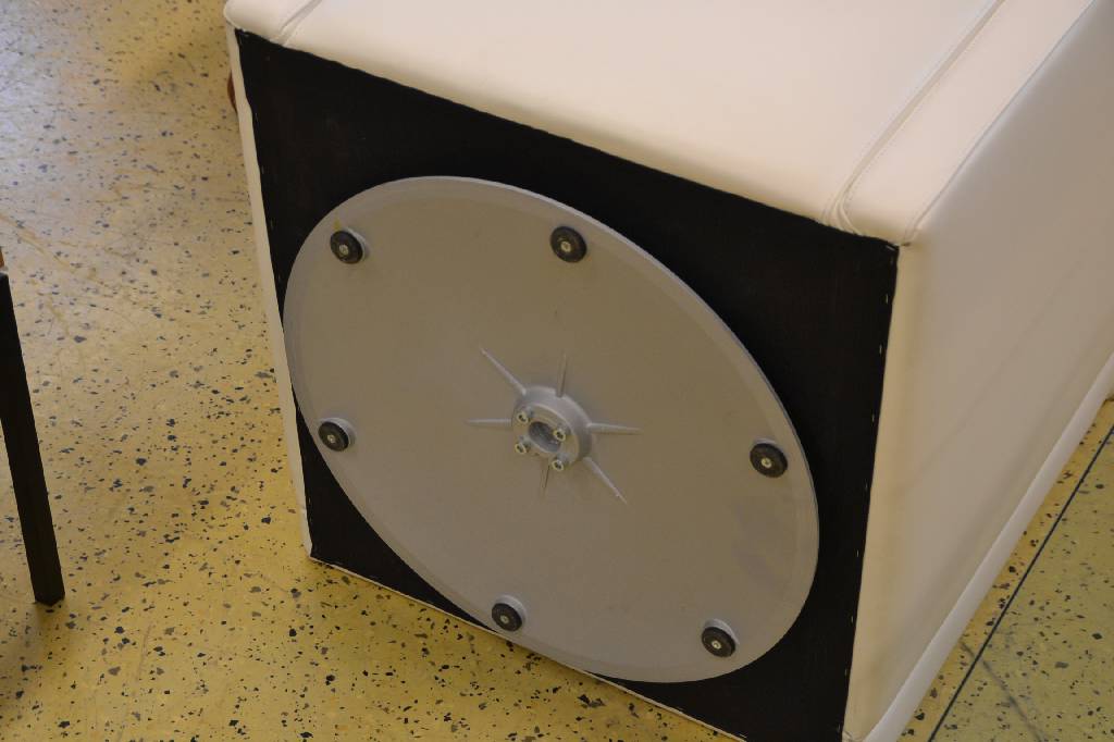 Detail c: Paar Clubsessel, Firma Cor, Modell "Quant", Desiger: Alfred Kleene & Garbiele Assmann, umlaufend gepolstert, kubische Formgebung, mit ...