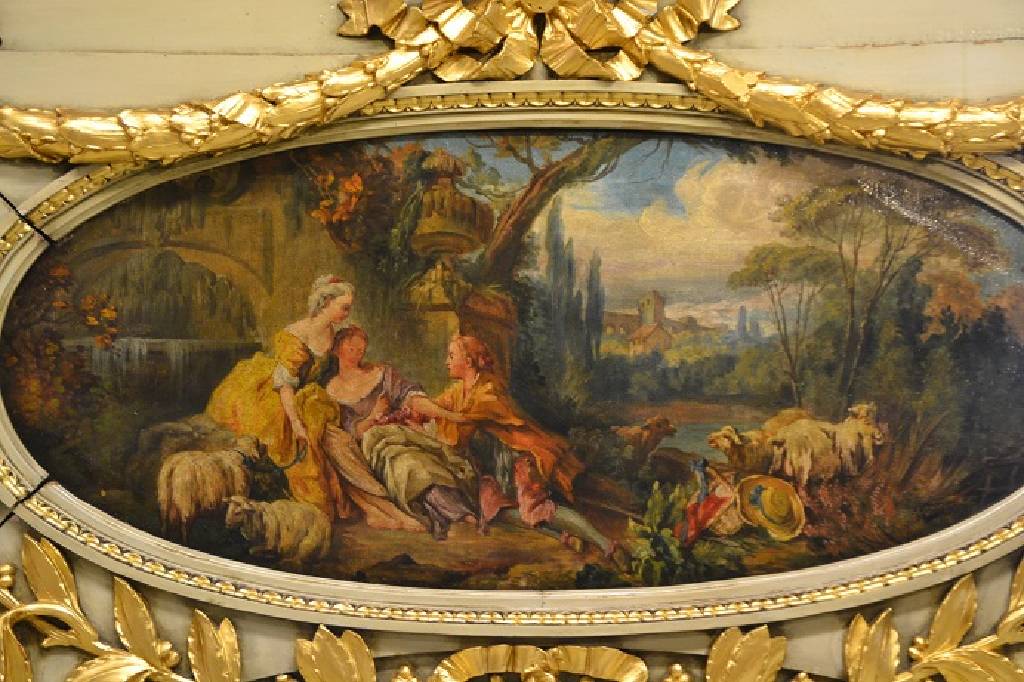 Detail a: Trumeau, Frankreich, um 1850/60, Holz, mit aufgelegten Schnitzereien, im oberen Drittel eingesetztes Ölgemälde, klassizistischer Stil, guter ...