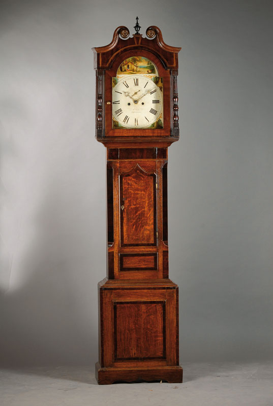 Standuhr, England um 1830/40, intarsiertes Holzgehäuse, bemaltes Bogenzifferblatt mit kl.Sekunde und Signatur: William Bull, Leicester (Lit.: ...