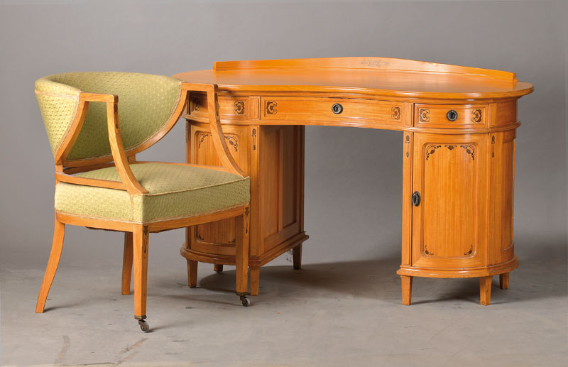 eleganter Nierenschreibtisch mit Stuhl, deutsch, um 1904, reiner abstrakter Jugendstil mit leichten Anspielungen an das Formspiel von Bruno Paul, ...