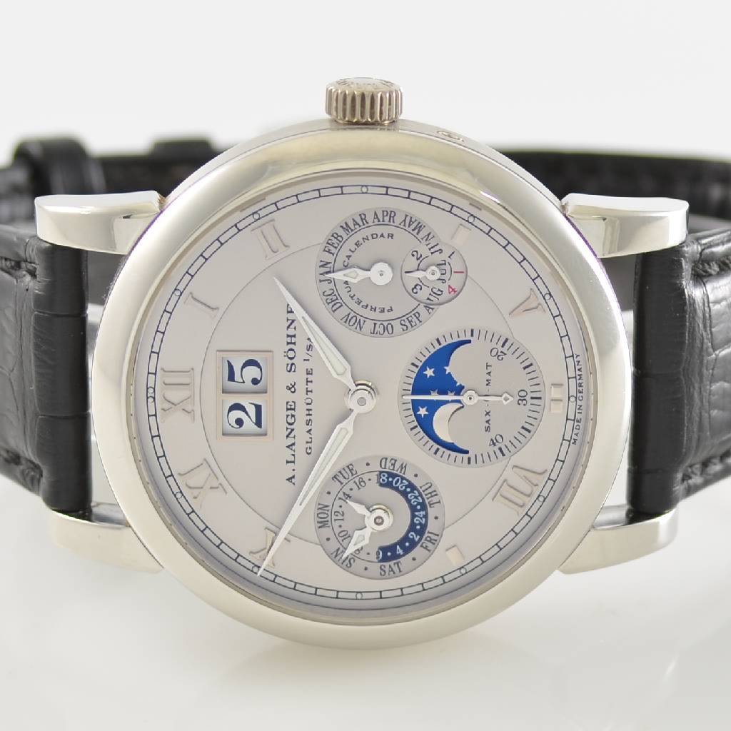 Detail a: A. LANGE & SÖHNE Sax-O-Mat astronomische Herrenarmbanduhr in Platin mit ewigem Kalender, Automatik, Ref. 310.025E/LS3102AP, inkl. orig. Lederband m. ...
