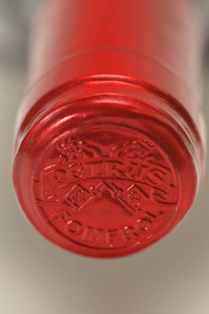 Detail a: 1 Flasche 1988 Château Petrus, Pomerol, intoneck, ca. 75 cl, 91 Parker Punkte, Cellar Tracker 92/100, unverkostet , sehr guter Erhaltungszustand, ...