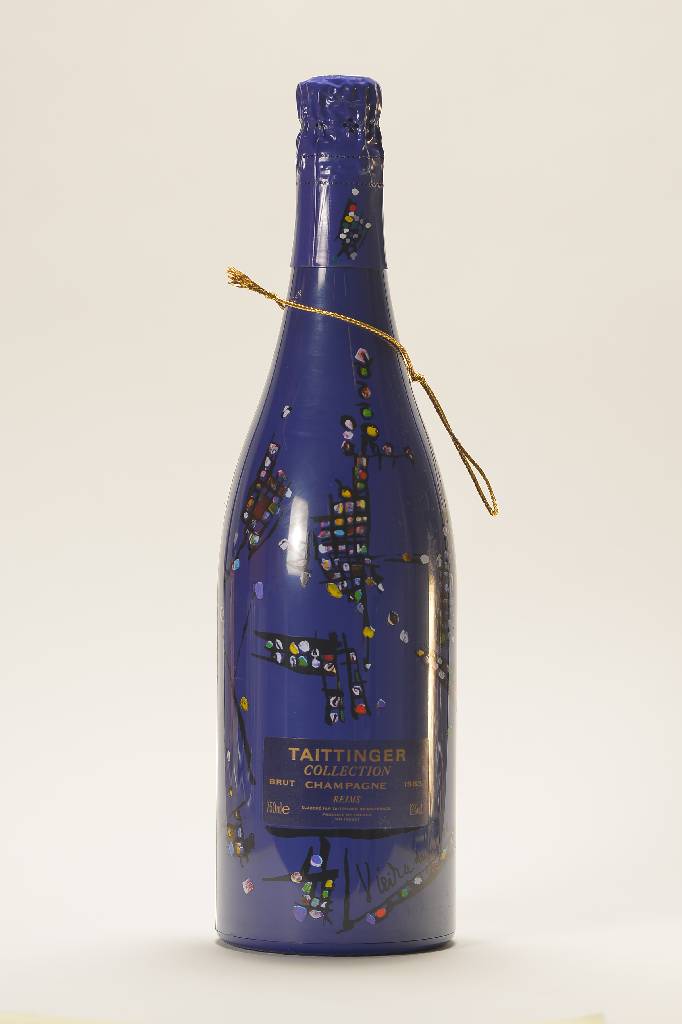 1 Flasche 1983 Taittinger Collection, Champagne, Reims, Künstleretikett: Vieira da Silva, ca. 750 ml, in künstlerisch gestaltetem Originalkarton