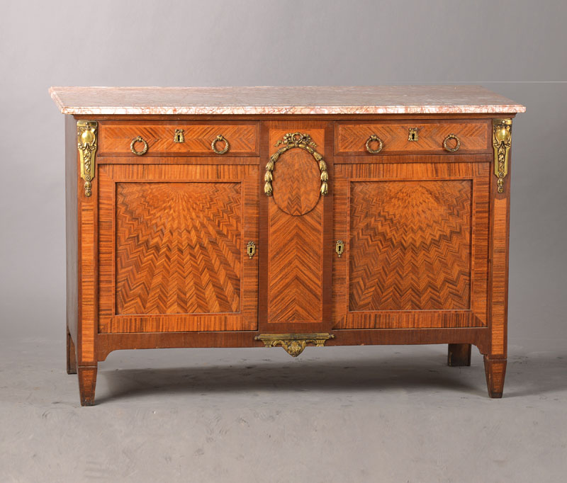 Halbschrank, im Louis-Seize-Stil, um 1900, Rosenholz gespiegelt u. z.T. versetzt radial verlegt, 2-schübig u. 2-türig mit durchgehendem ...
