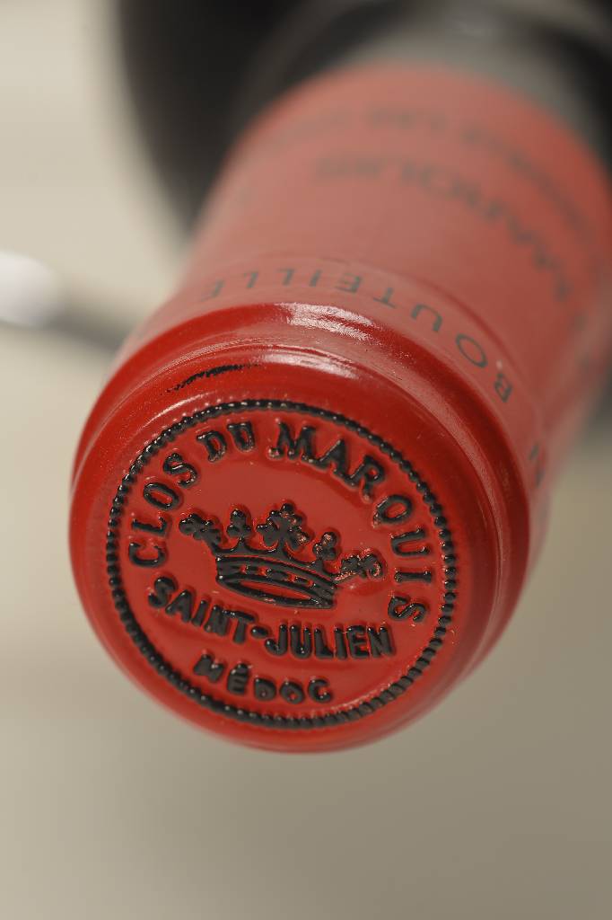 Detail a: 12 Flaschen 1994 Clos du Marquis, Ste. Civile du Chateau Leoville Las Cases, Saint -Julien, je ca. 75 cl, into neck u. high fill,unverkostet, sehr ...