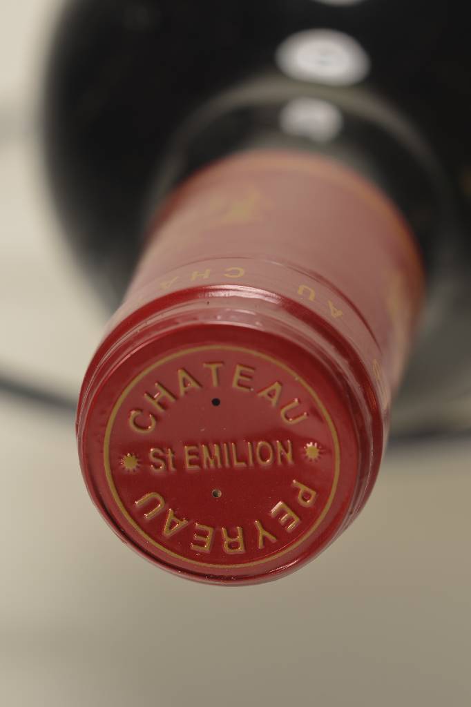 Detail a: 12 Flaschen 1994 Chateau Peyreau, Saint -Emilion, je ca. 75 cl, top shoulder u. besser, unverkostet