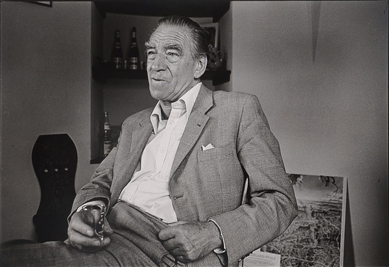 Hartmut Frien, Kunstfotograf, hier: Darstellung Rudolf Hagelstange, bekannter Schriftsteller der Nachkriegszeit, signiert 10.6.1980, Turmschreiber ...