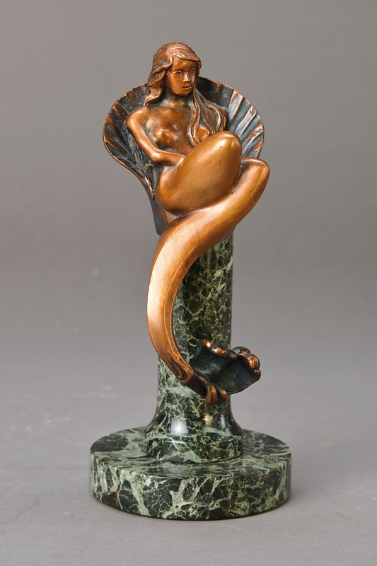 Patrizia Guerrisi, zeitgenössische Künstlerin, Bronzeskulptur, signiert und nummeriert 221/7500, auf Sockel, H. ca. 22.5 cm