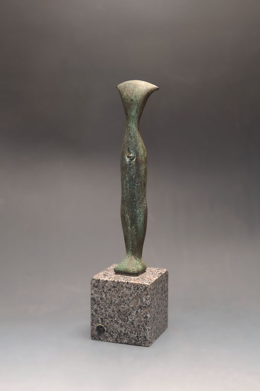 Laszlo Taubert, geb. 1966, Bronzeskulptur auf Sockel, signiert, aus 1994, H. ca. 25 cm, mit Sockel ca. 33.5 cm