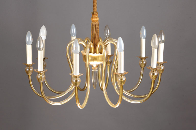 Deckenlampe, Murano, wohl 1930/40er J., beigefarbenes Glas, 10 Arme und Brennstellen, alte Elektr. nicht gepr., mittlere Spitze farblos, H. ca. 87 ...