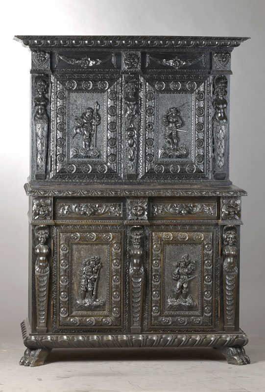 Aufsatzschrank, wohl Belgien, um 1870-90, Eiche geschwärzt, Innenleben in Mahagoni furniert, Aufsatz 2-türig, innen 1 Einlegeboden, Kredenz ...