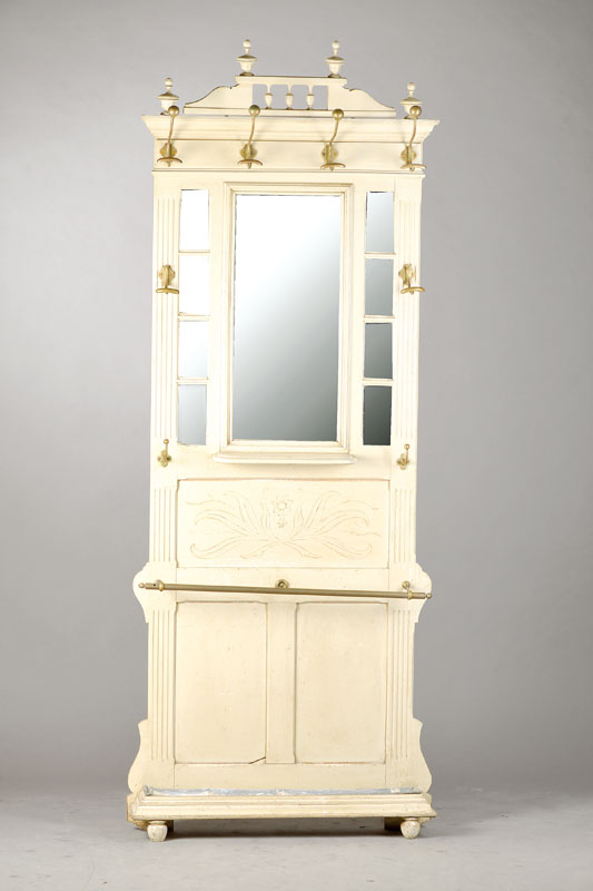 Garderobe, deutsch, um 1880/90, Holz weiss gefaßt, typische Gründerzeit-Ornamentik, 9 Spiegeleinsätze, großer mittiger Spiegel facettiert, 8 ...