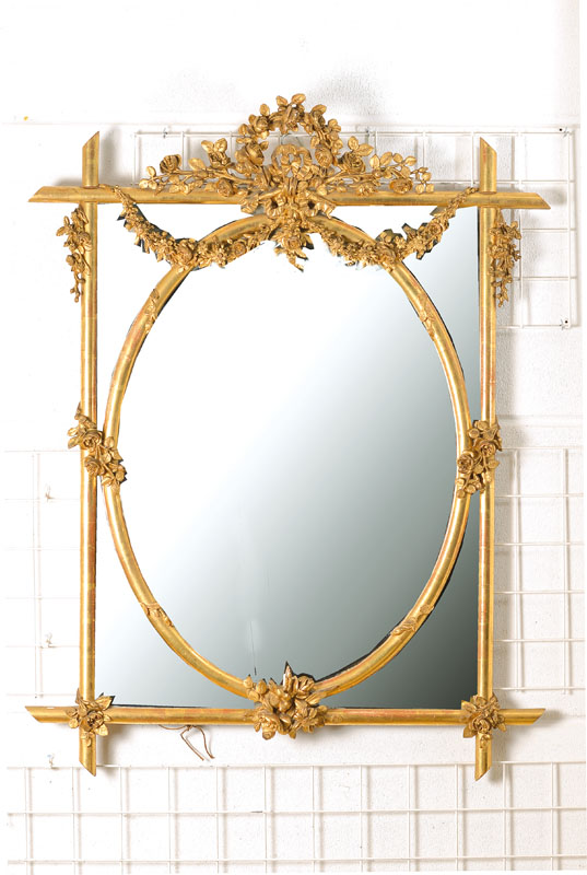 Prunkspiegel, deutsch/franz., um 1900, Holz u. Stuck goldfarben gefaßt, rechteckiger pfostenartiger Rahmen mit innerem ovalen Medallion , üppiger ...