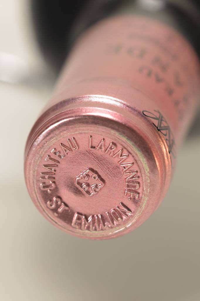 Detail a: 12 Flaschen 1993 Chateau Larmande, Saint -Emilion, Grand Cru, high fill, ca. 75 cl, sehr guter Zustand, in Originalholzkiste