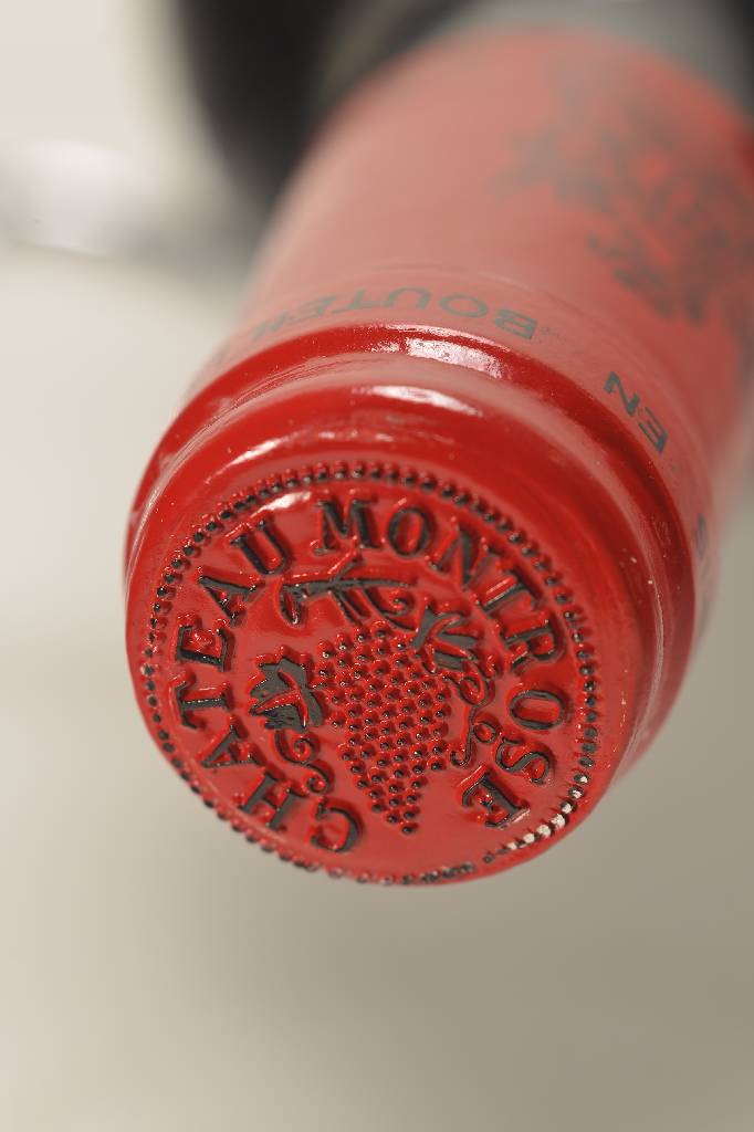 Detail a: 12 Flaschen 1993 Chateau Montrose, J. L. Charmelüe, Saint-Estephe, high fill, je ca. 75cl, unverkostet, sehr guter Zustand, in Originalholzkiste