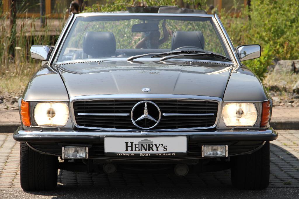 Detail a: Mercedes-Benz 500 SL R107, EZ 06.1982, 4.Hand, Laufleistung 208.964 km abgelesen, 170KW/ 231 PS, Automatikgetriebe, anthrazitgrau metallic, Vollleder ...