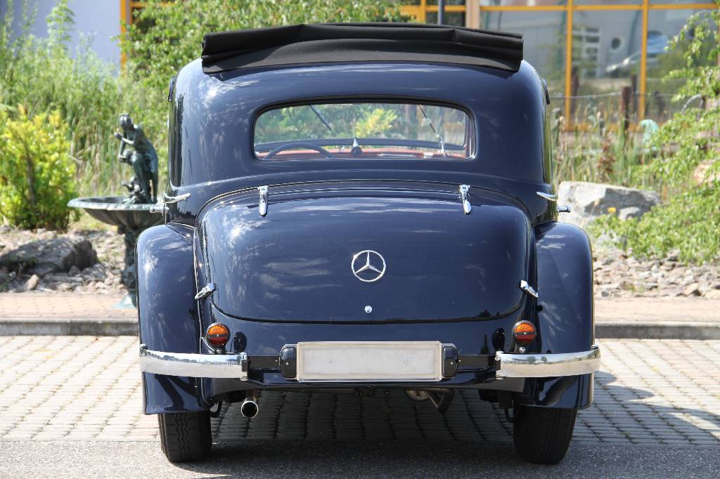 Detail b: Mercedes-Benz 200 W21, EZ 07.1935, 2. Hand, Laufleistung ca. 79.503 km abgelesen, 29 KW/ 40 PS, H-Kennzeichen, TÜV bis 09/2016, Schaltgetriebe, ...