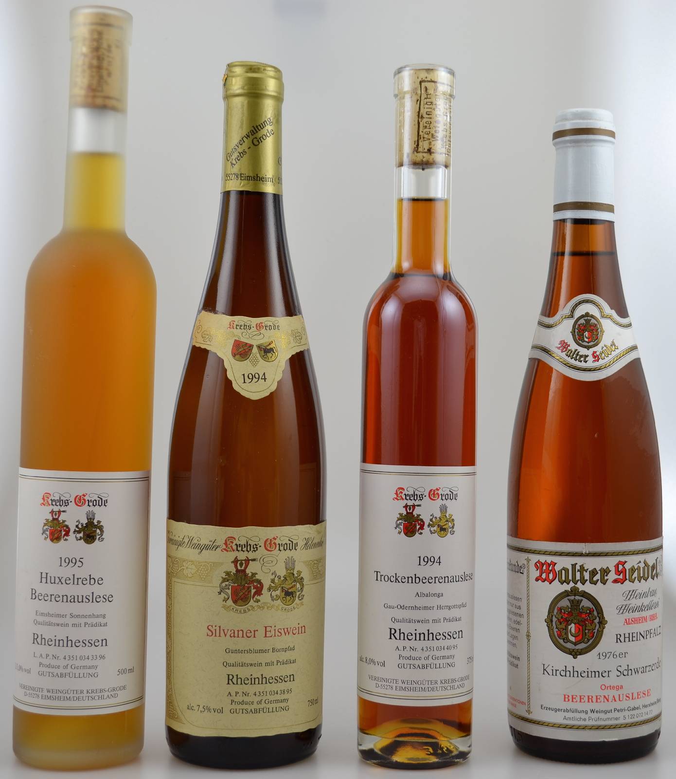 Detail b: 12 Flaschen Eiswein/Beerenauslese, 1994 Silvaner Eiswein Krebs-Grode, 1976 Niersteiner Pettenthal Trockenbeerenauslese Gustav Adolf Schmittschches ...